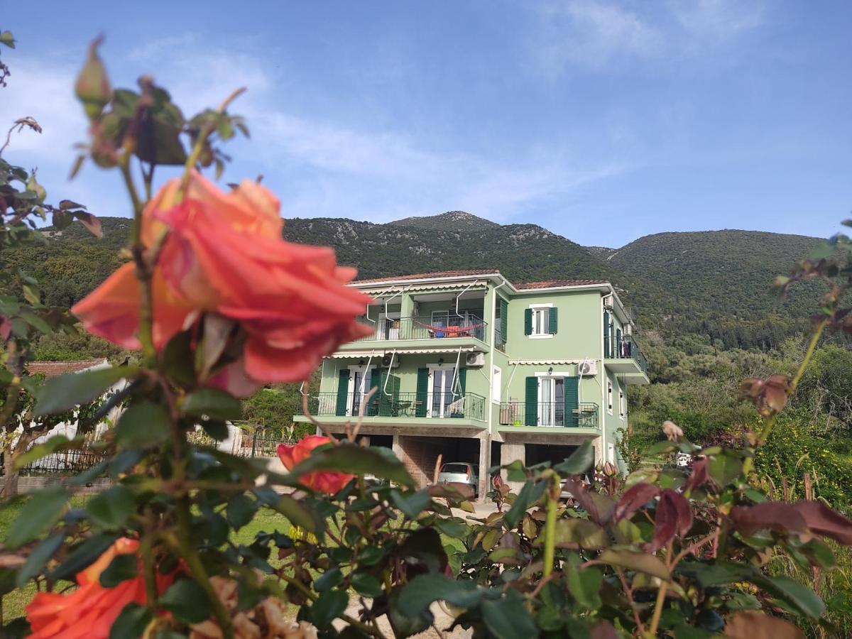 Rosegarden Villa Sami  Ngoại thất bức ảnh